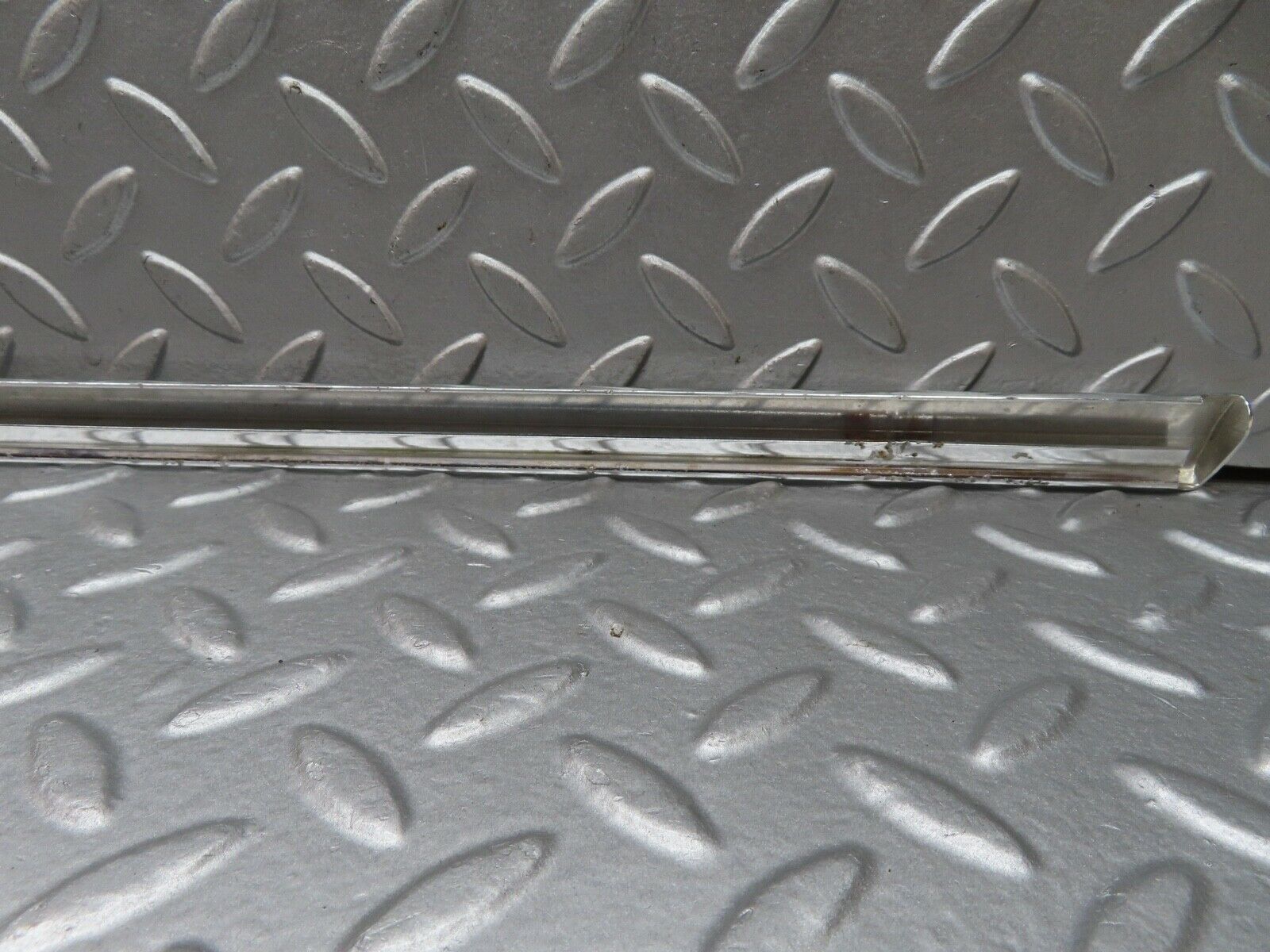 18142 Mercedes-Benz W123 200 Rear Left Door Chrome Moulding Trim