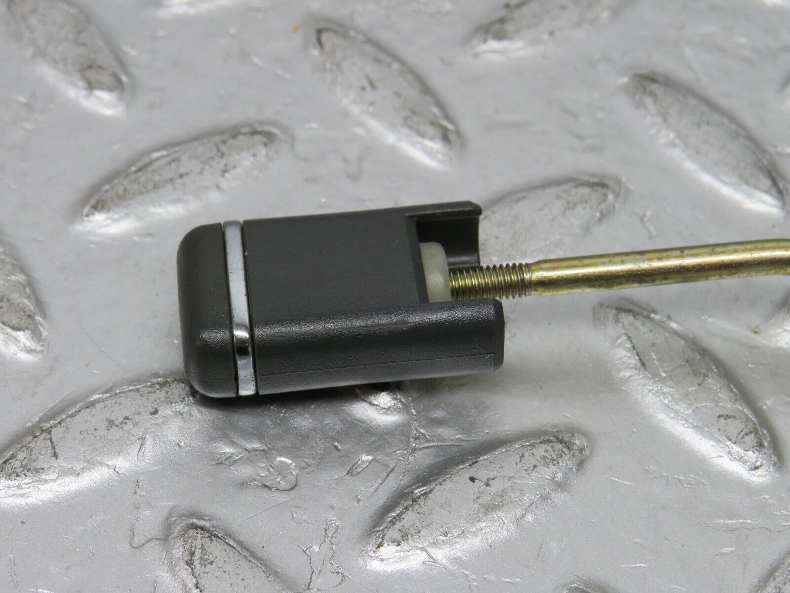 32283 Mercedes-Benz W220 S430 Front Left Door Lock Knob Handle