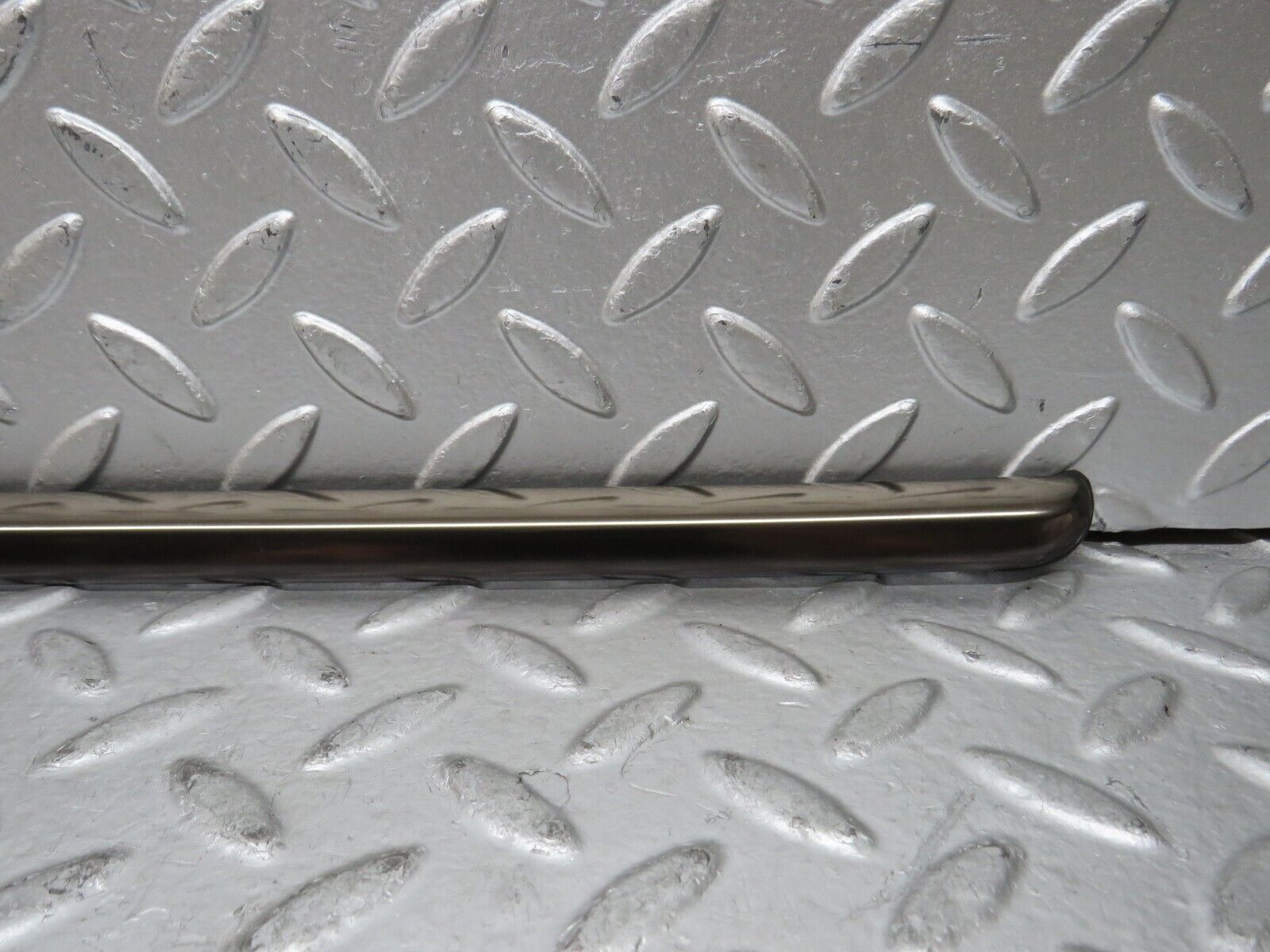 29003 Mercedes-Benz C124 320CE Coupe Rear Left Window Exterior Chrome Trim