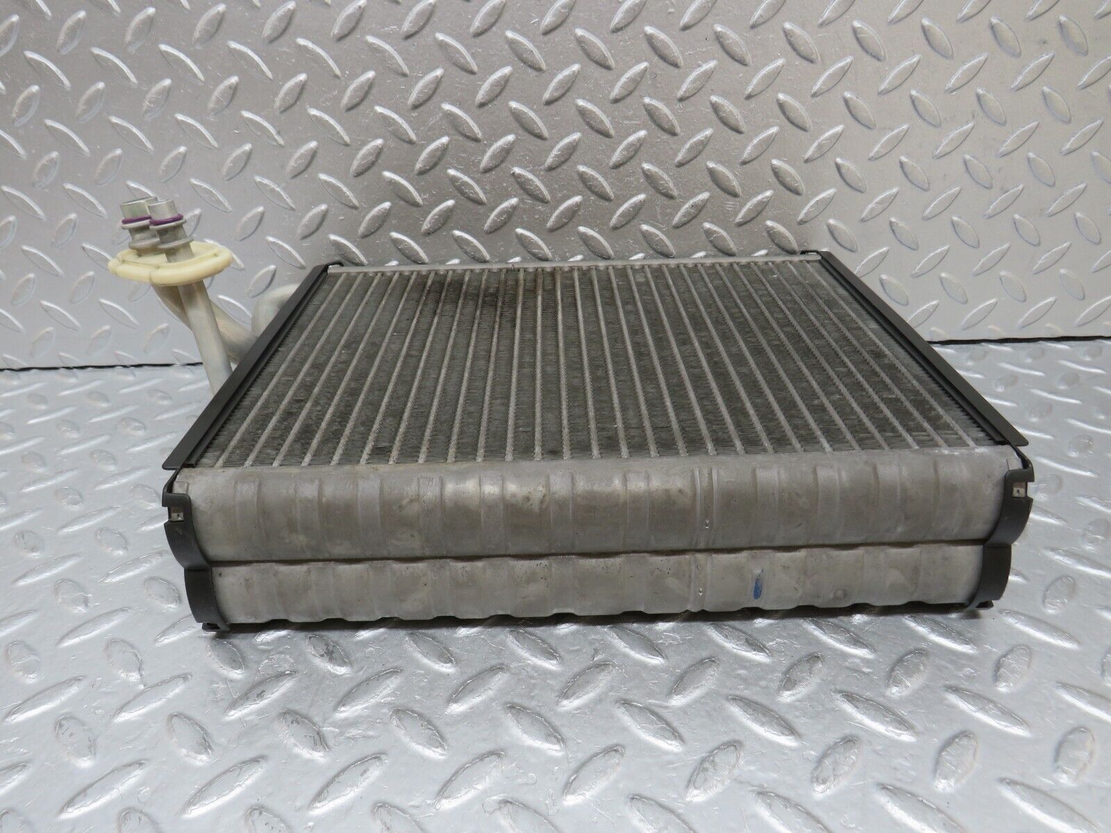 35233 Mercedes-Benz W221 Air Conditioning Radiator Behr 2218300158