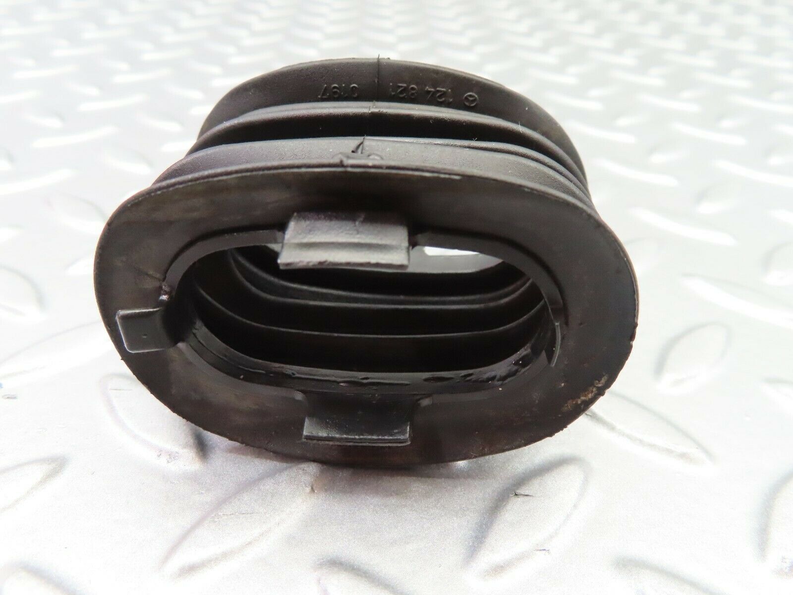 6542 Mercedes-Benz S124 E220 Wagon Front Door Wire Protector Rubber 1248210197