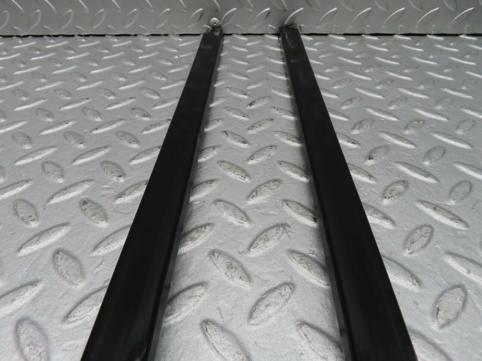 16234 Mercedes-Benz W124 260E Seat Belt Runner With Cover 1249193520