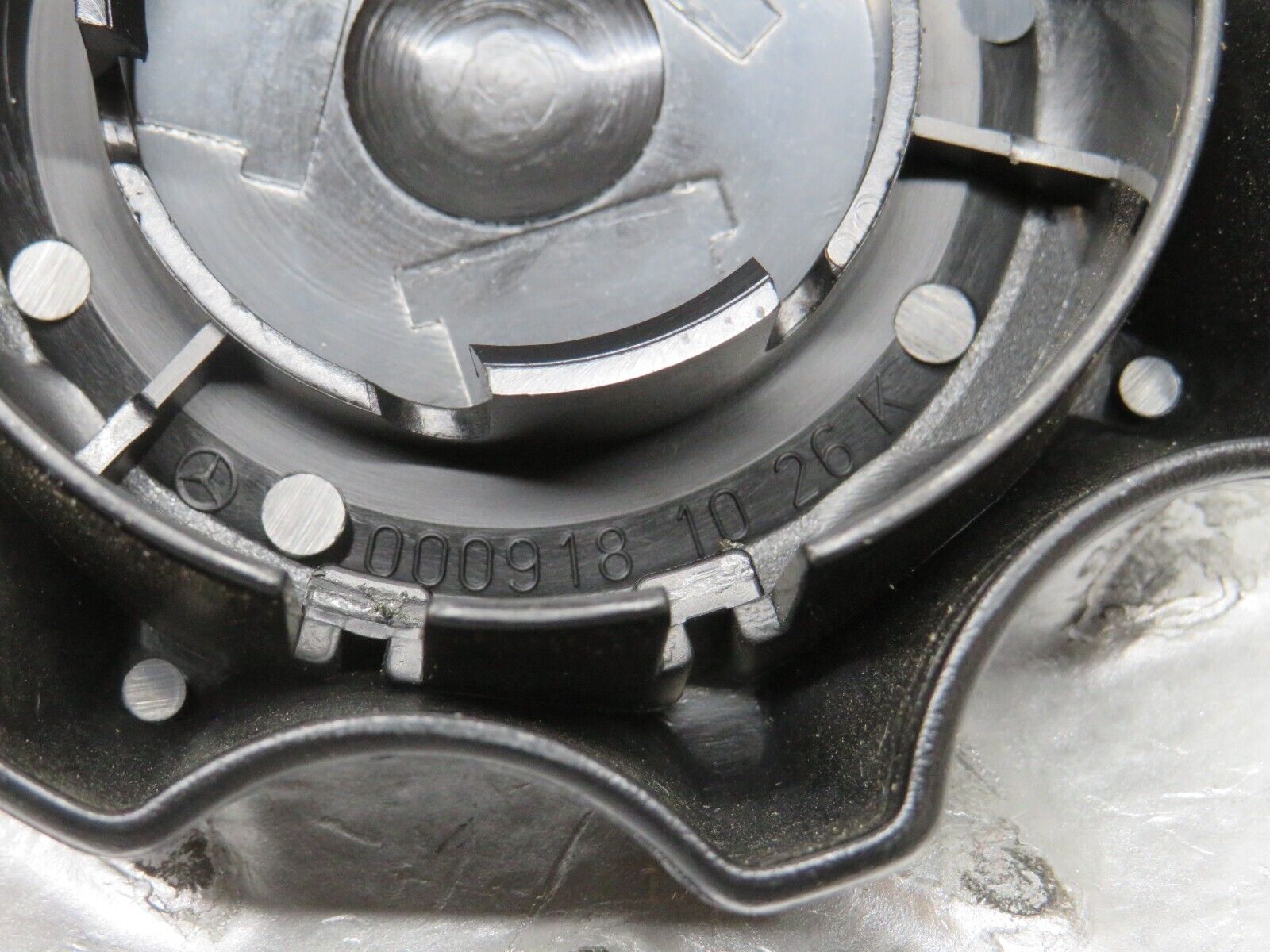 27447 Mercedes-Benz W123 280E Seat Backrest Recline Handle Knob 0009181026