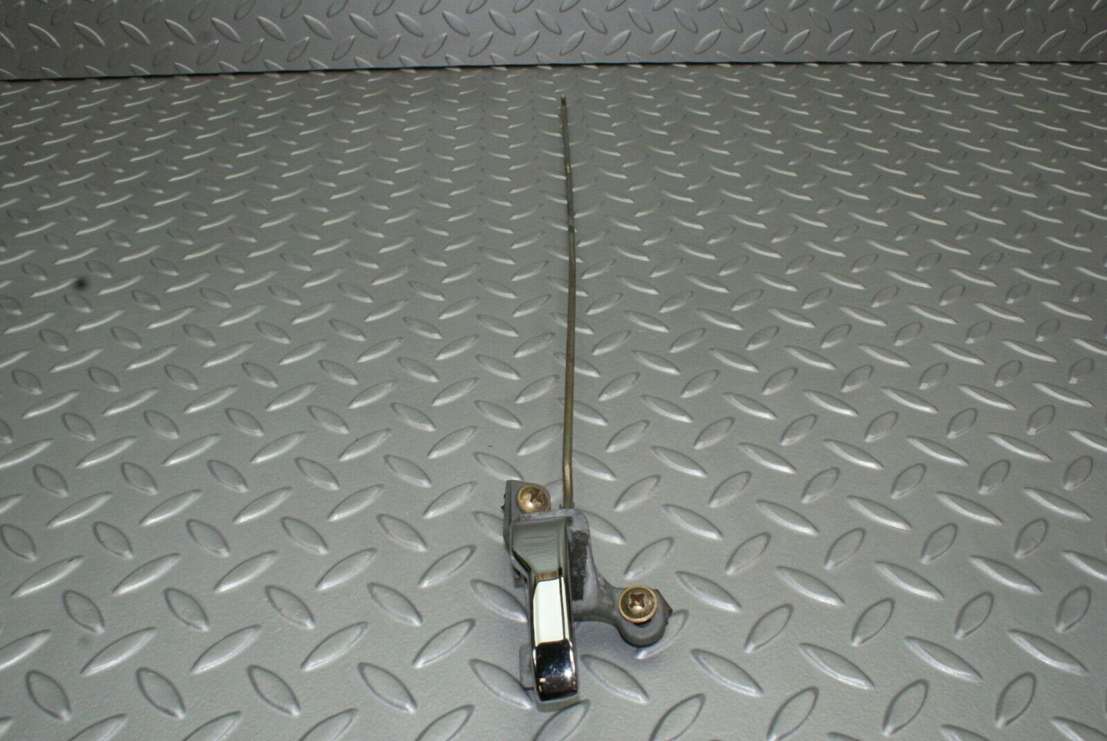 2642 Mercedes-Benz W116 350SE Chrome Door Handle Right 1157660219