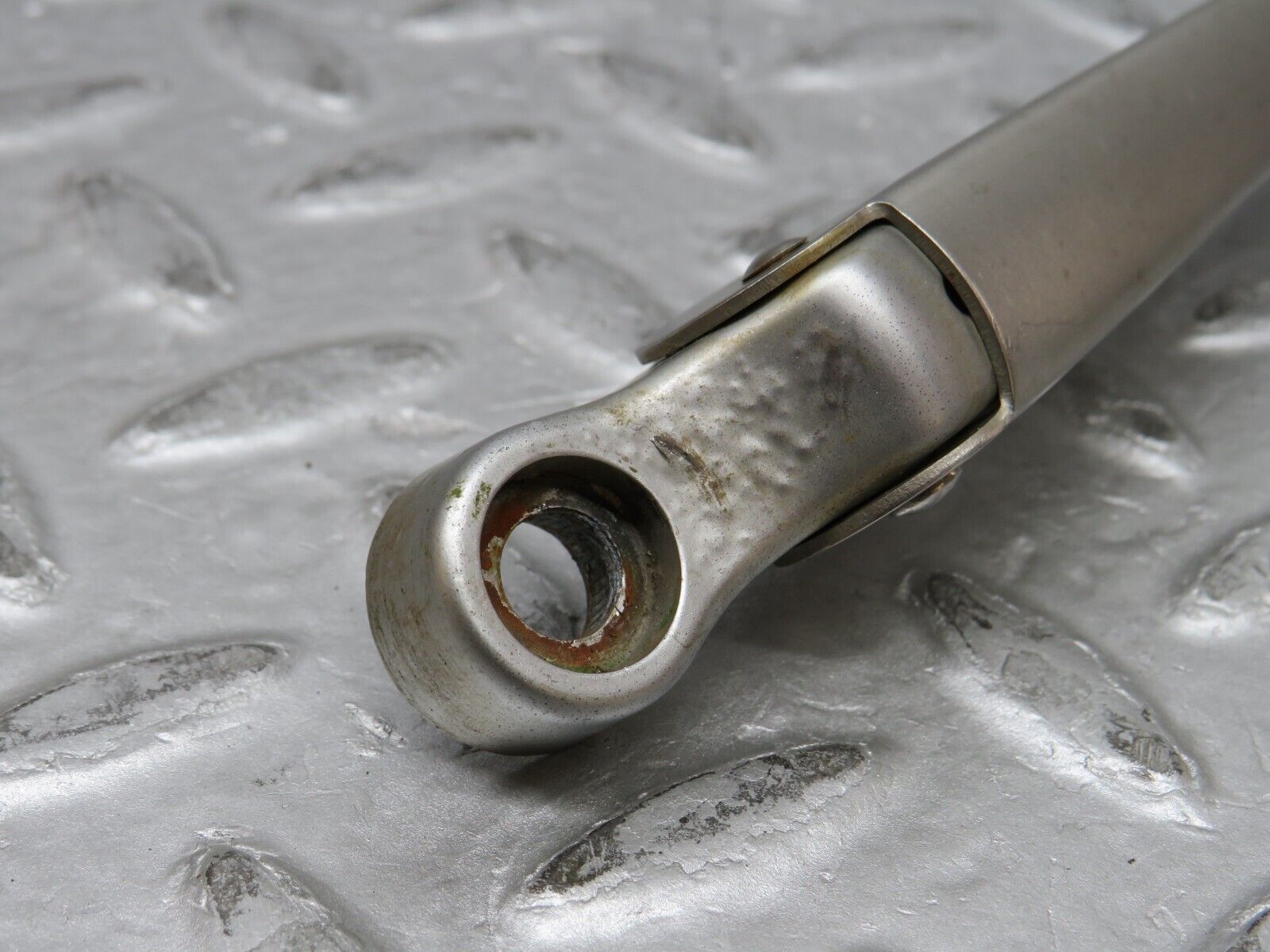 37328 Mercedes-Benz W109 300SEL Windscreen Wiper Arm Left Side