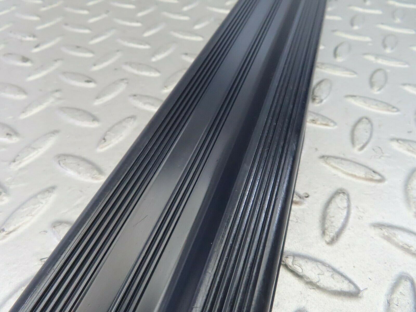 10345 Mercedes-Benz W201 190E Front Right Door Sill Blue