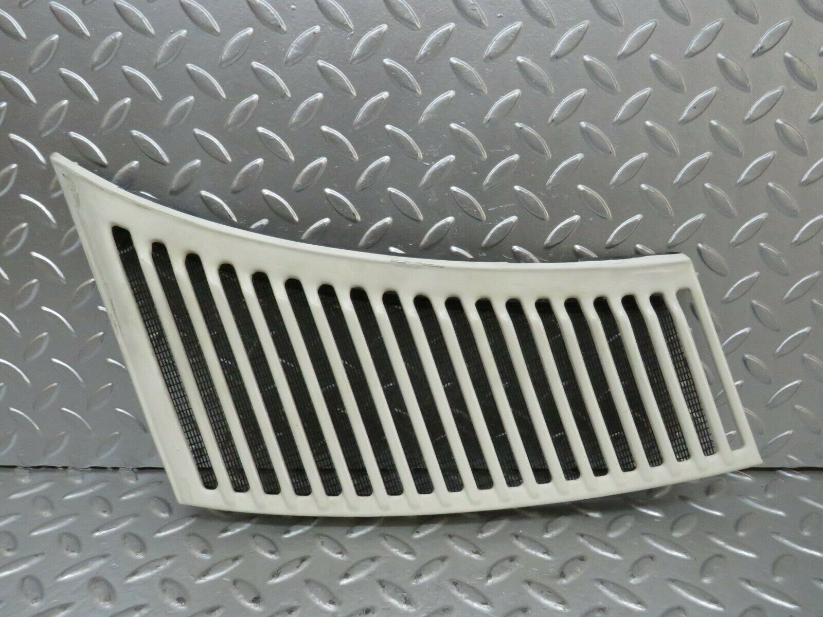 23740 Mercedes-Benz C107 450SLC Coupe Air Intake Grill Right Side