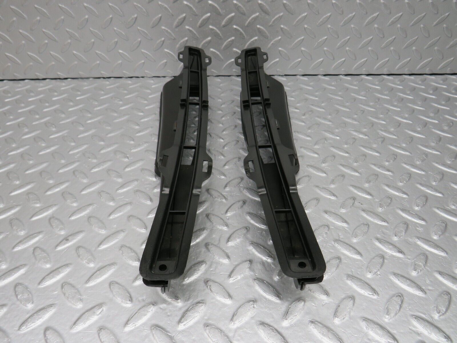 38558 Mercedes-Benz R129 280SL Coupe Dashboard Air Vent Duct 1298300219 1298300119