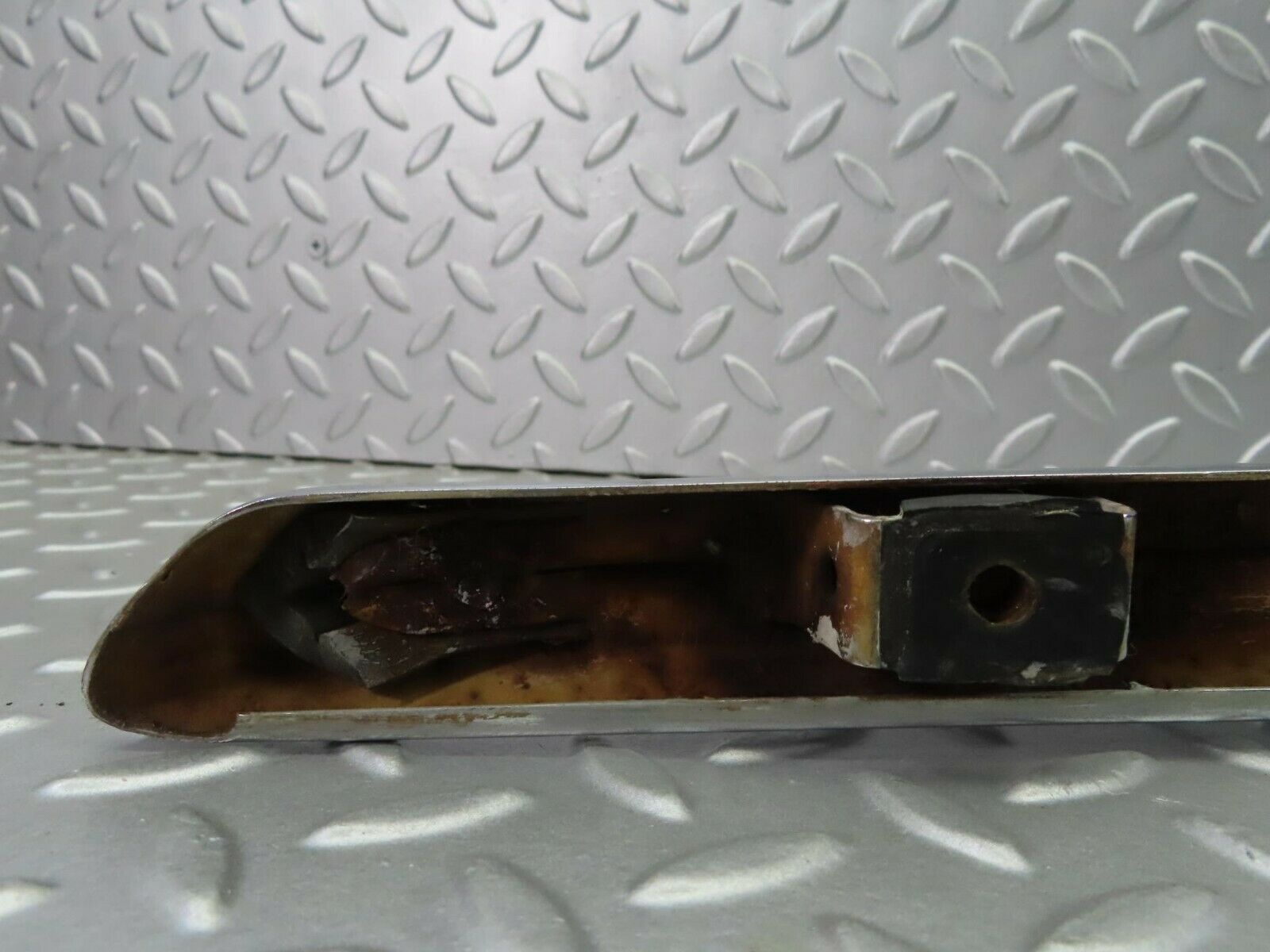 7389 Mercedes-Benz W116 450SE Rear Left Upper Bumper Chrome