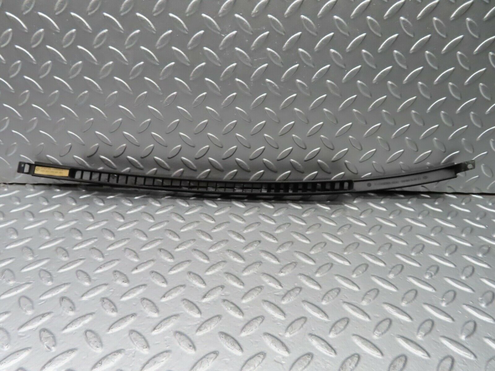 19983 Mercedes-Benz R129 300SL Coupe Windscreen Defroster Air Vent 1296890380