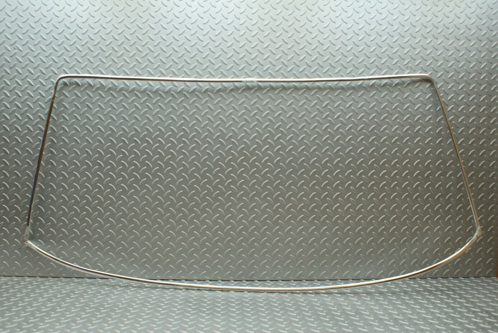 3312 Mercedes-Benz S123 200T Wagon Front Windscreen Chrome