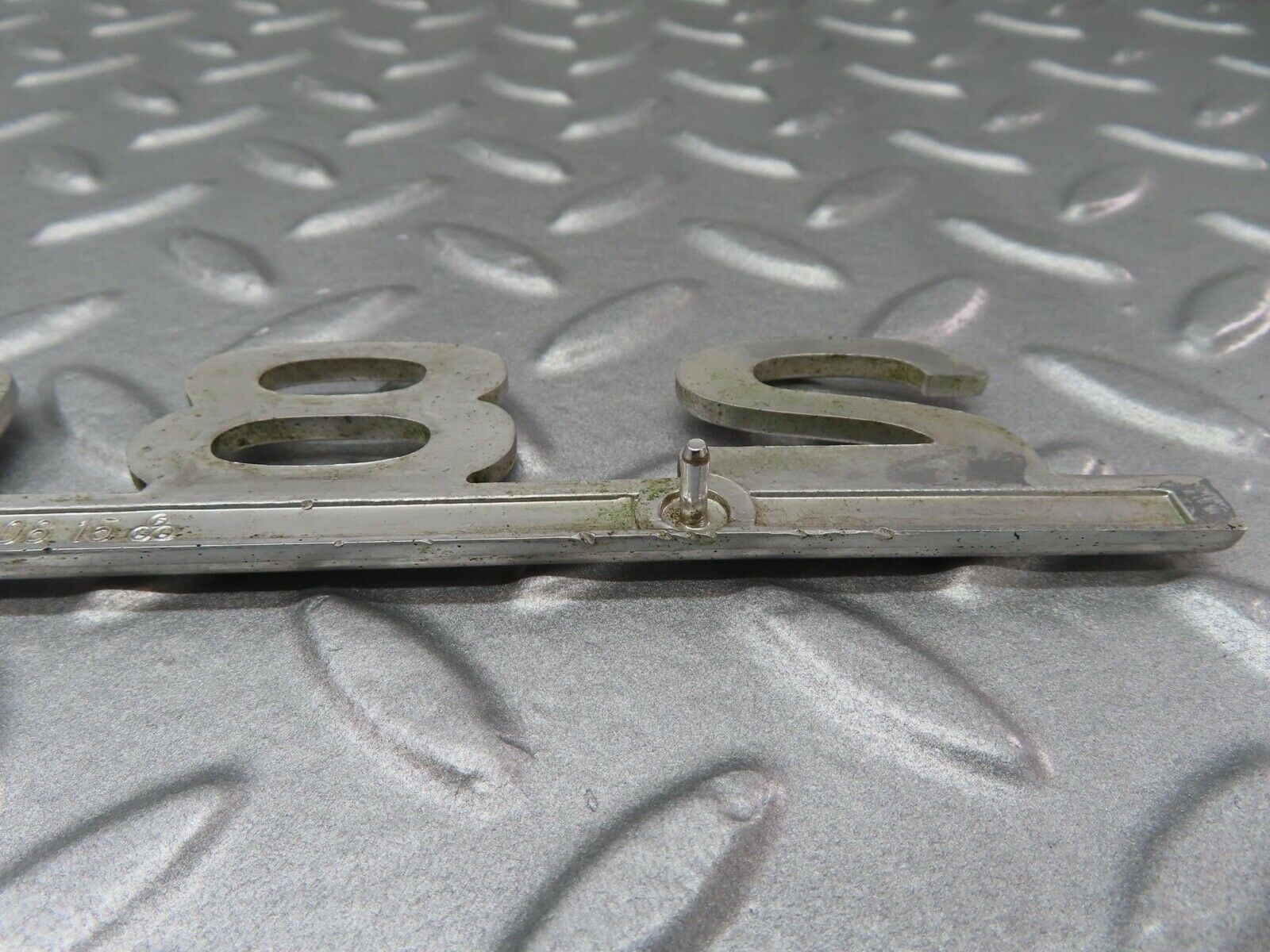 15933 Mercedes-Benz W123 280E Trunk Badge Logo Emblem 1238170815