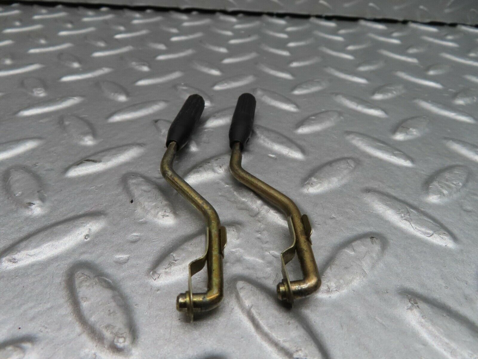 21058 Mercedes-Benz W123 230E Front Door Lock Knob Pair