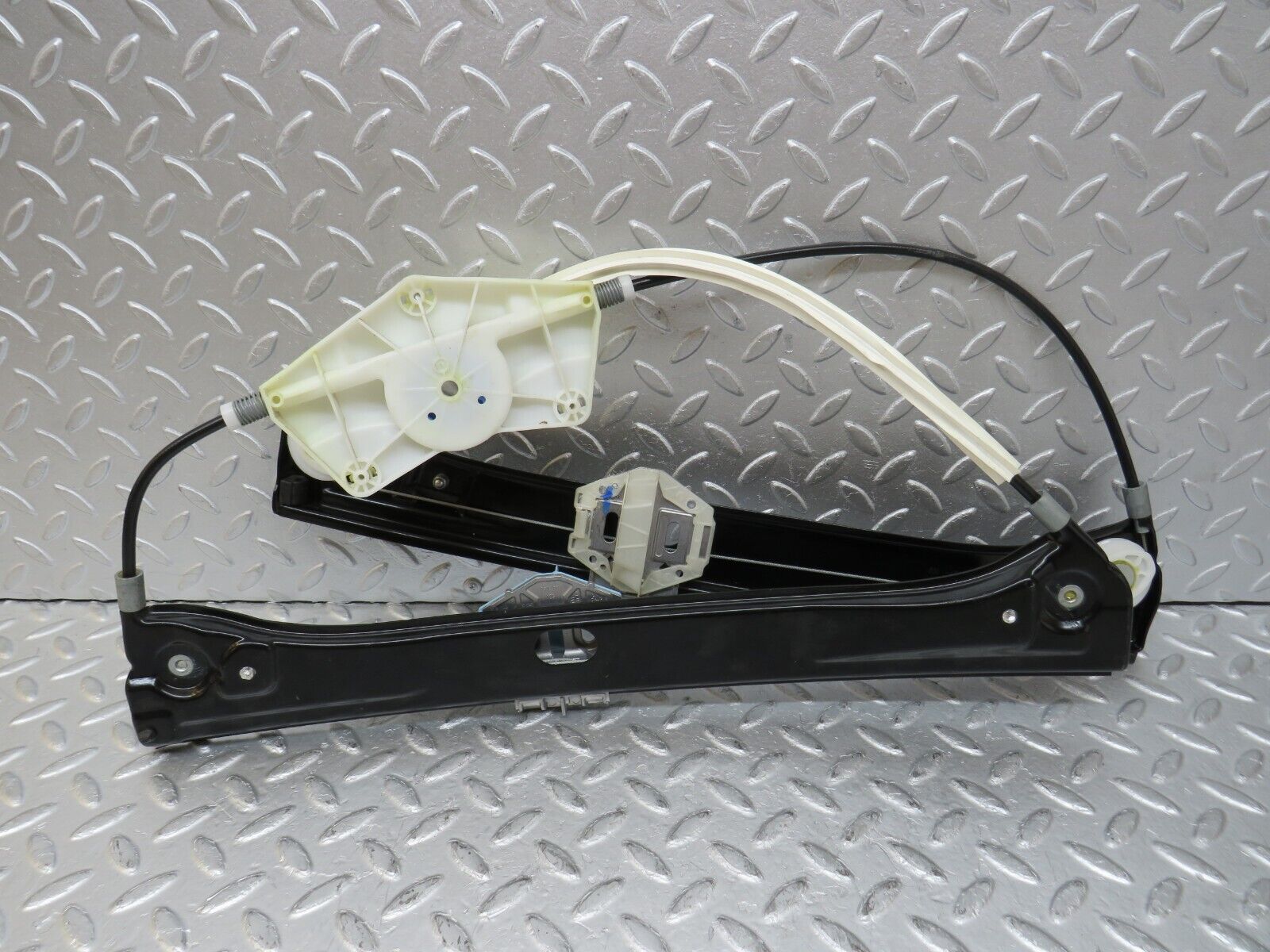 35198 Mercedes-Benz W221 Front Left Power Window Regulator