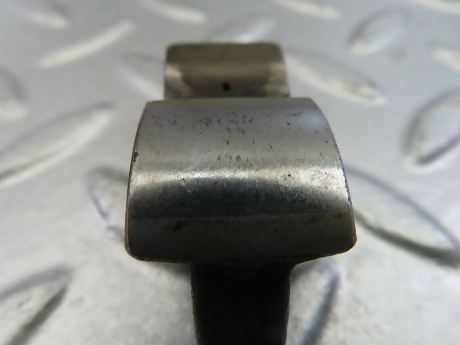 9866 Mercedes-Benz C123 280CE Coupe Valve Rocker Arm With Retaining Spring