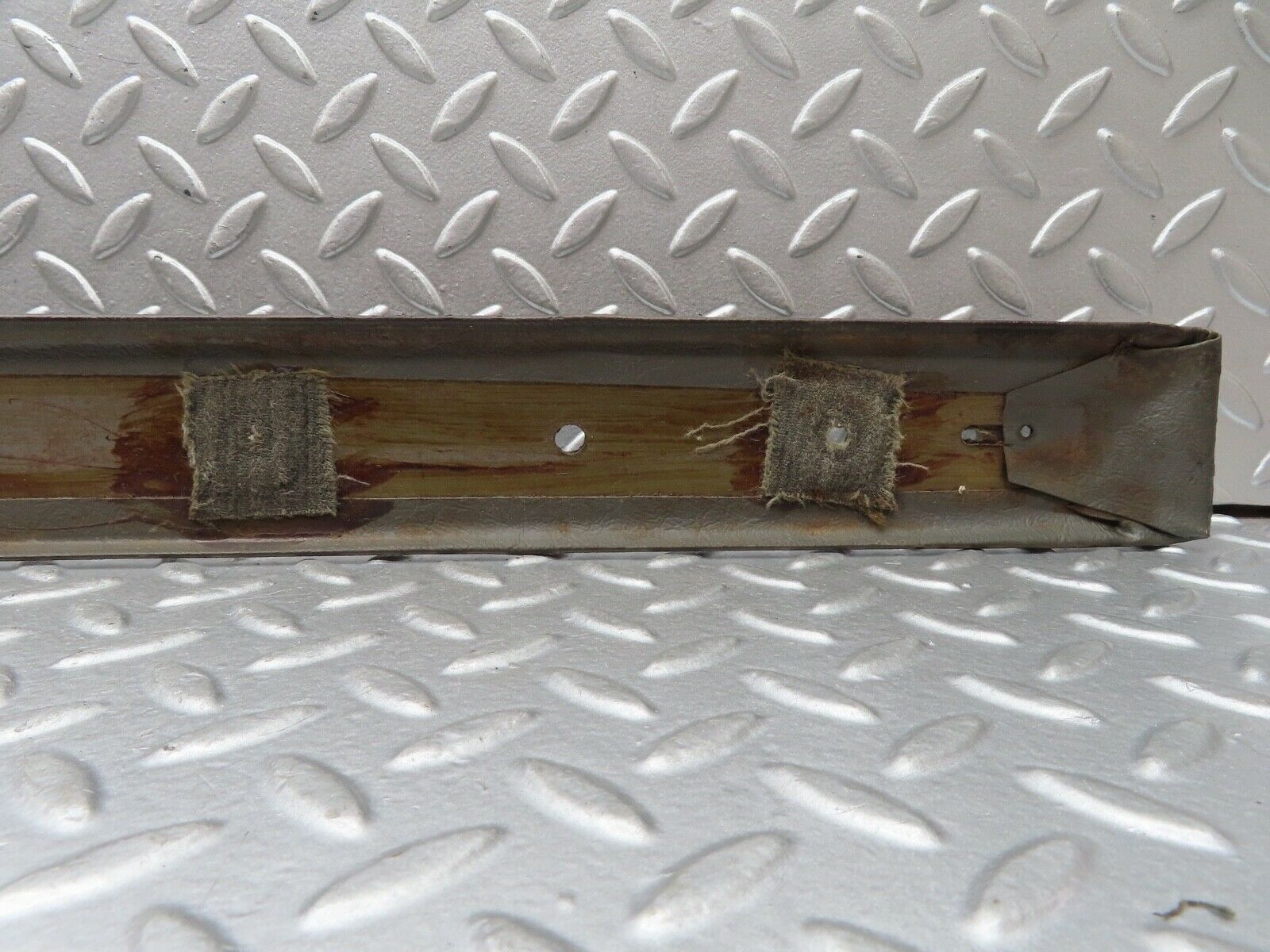 18896 Mercedes-Benz W121 190b Ponton B Pillar Cover Right Side Brown