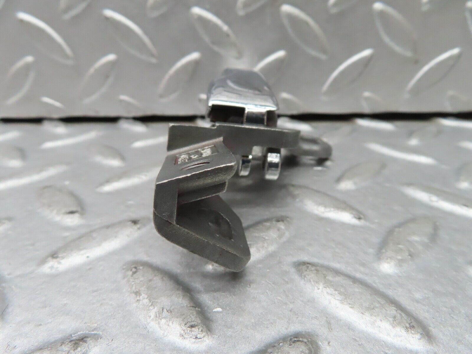 19159 Mercedes-Benz W123 300D Left Interior Door Handle 1237600161