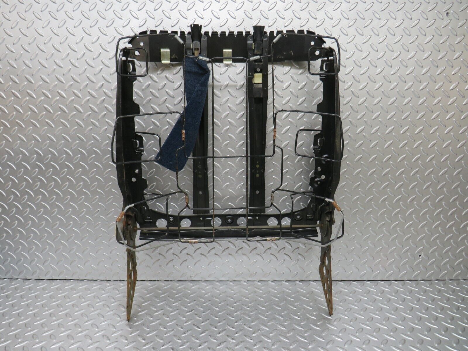 31171 Mercedes-Benz W123 230E Front Right Driver Seat Backrest