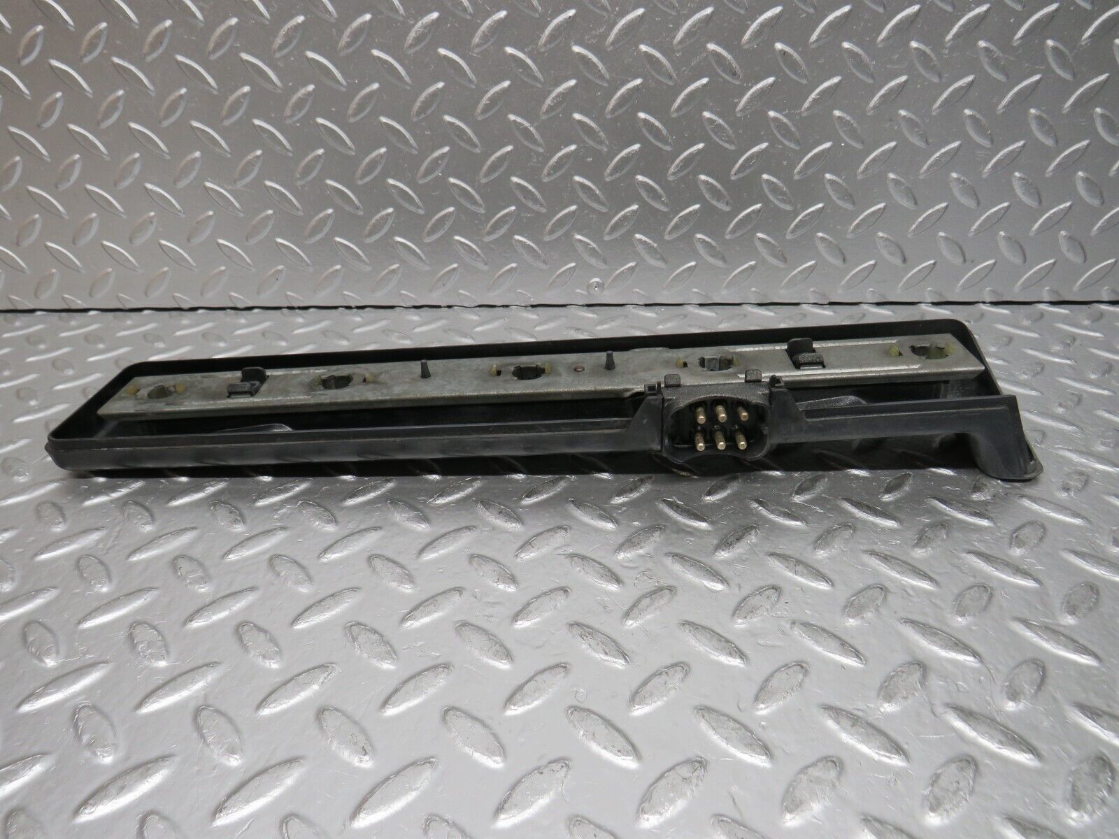 0105 Mercedes-Benz W123 Tail Light Bulb Holder Right Side 22064R