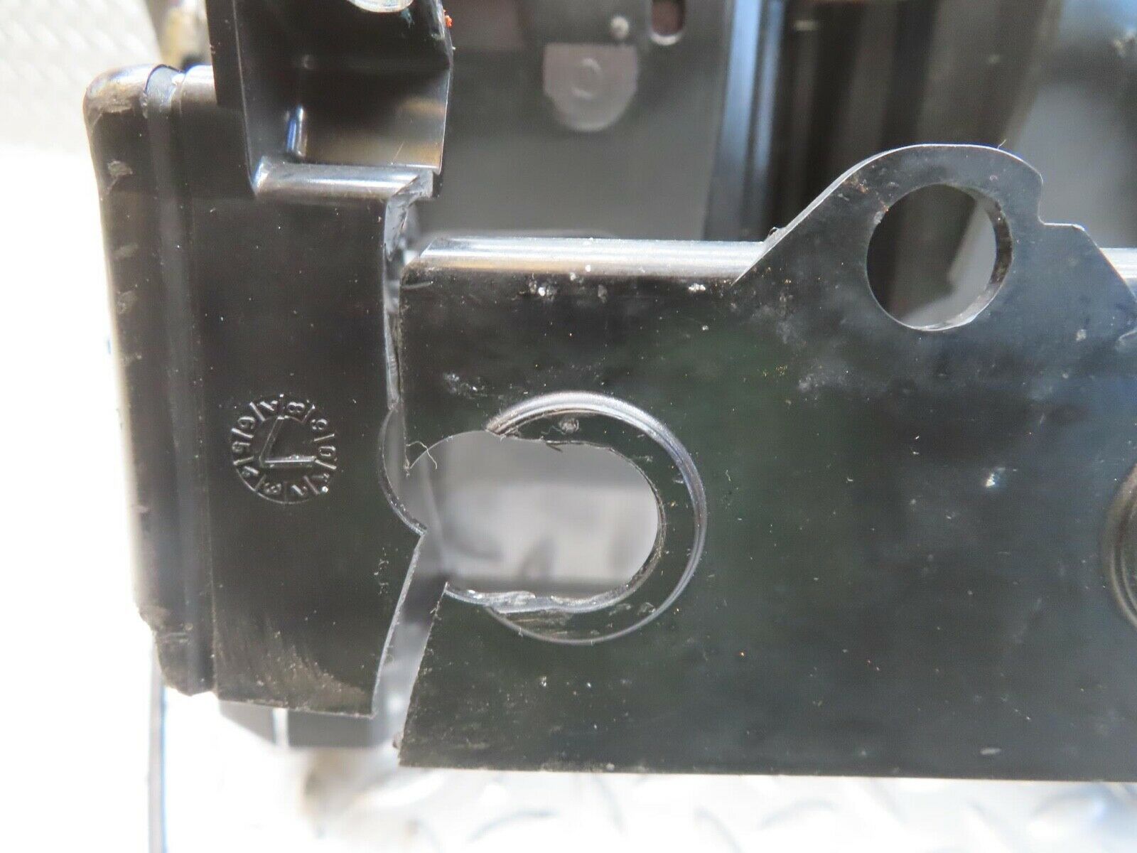 13666 Mercedes-Benz W123 200 Heater Box Blower Housing Behr 1238300008