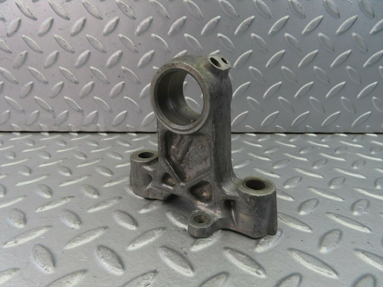 8947 Mercedes-Benz W108 Camshaft Tower Bearing 1800515110