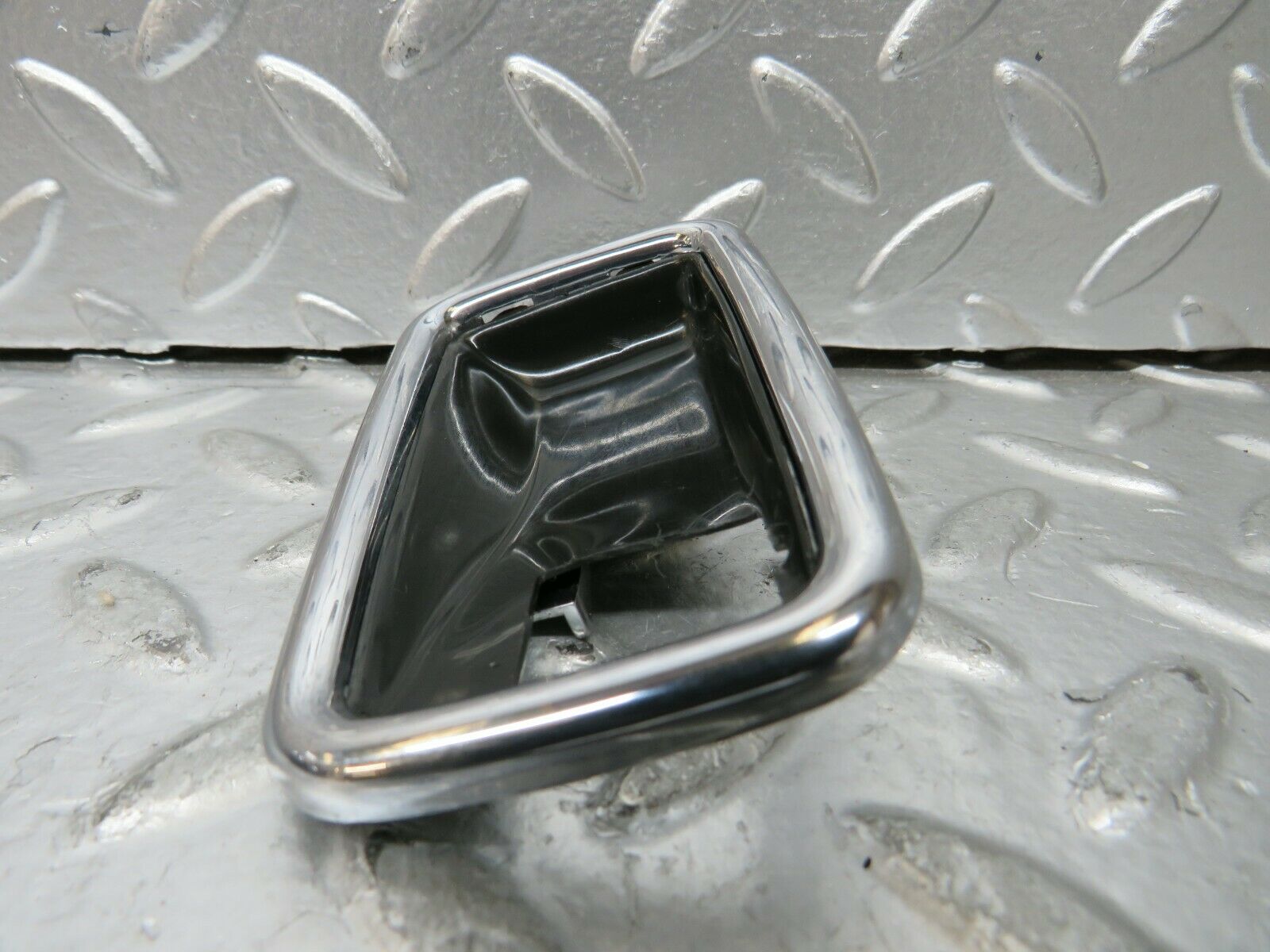 23448 Mercedes-Benz W114 280E Chrome Frame For Door Handle Left 1087660511