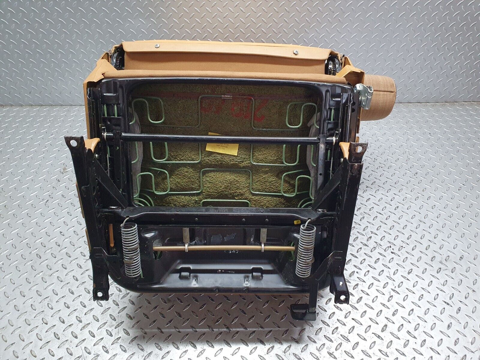 41375 Mercedes-Benz W124 200E Front Left Passenger Side Seat Palomino 1249101050