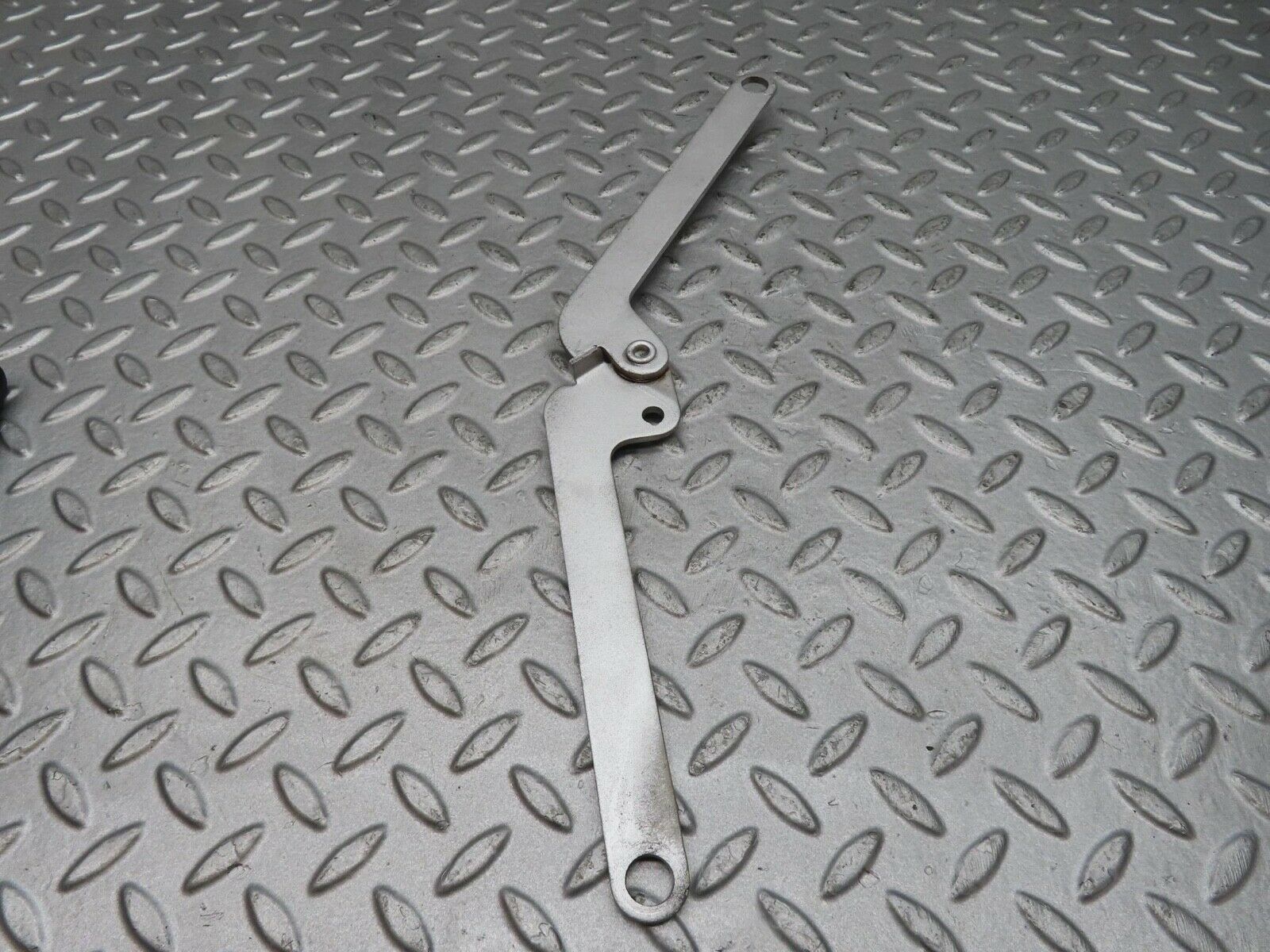 12288 Mercedes-Benz W108 280SE 3.5 Bonnet Hinge Right Side