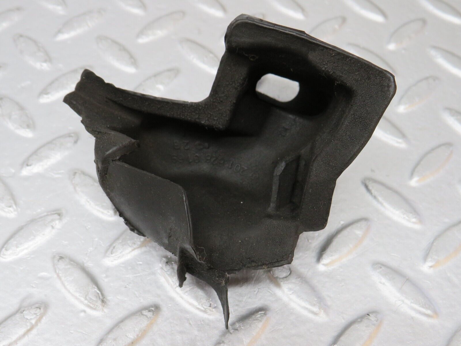 39013 Mercedes-Benz W201 190E 2.6L Water Drain Rubber Left Side 2016280169