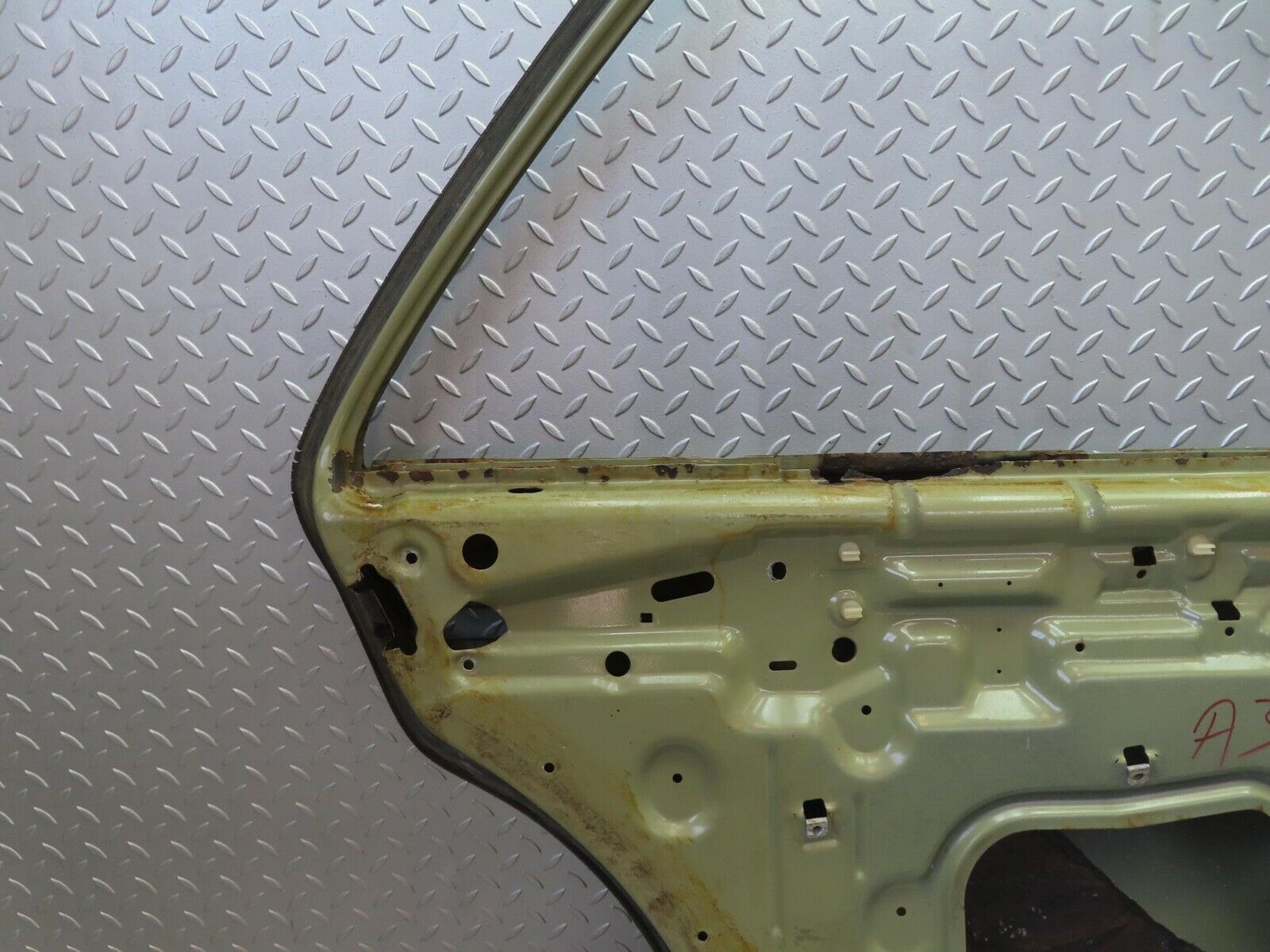 13642 Mercedes-Benz W123 200 Rear Left Door