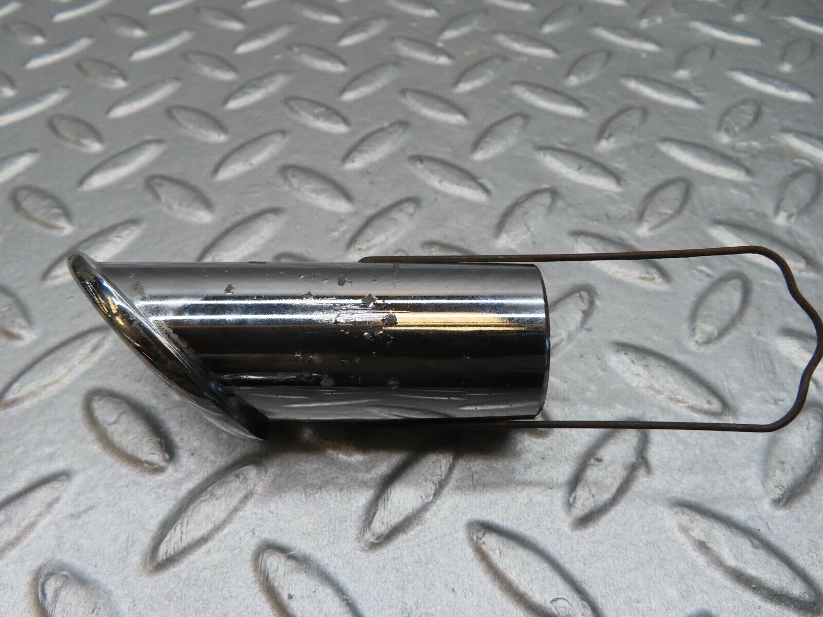 12895 Mercedes-Benz W111 220SE Dashboard Chrome Air Vent Left Side