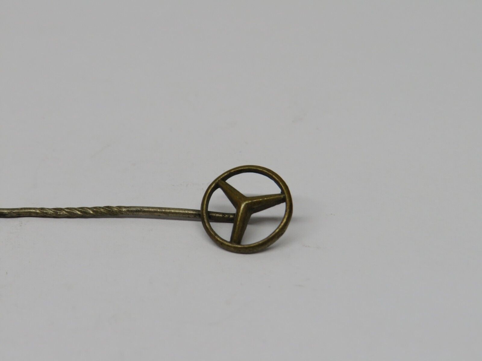 37502 Mercedes-Benz Vintage Lapel Pin Badge