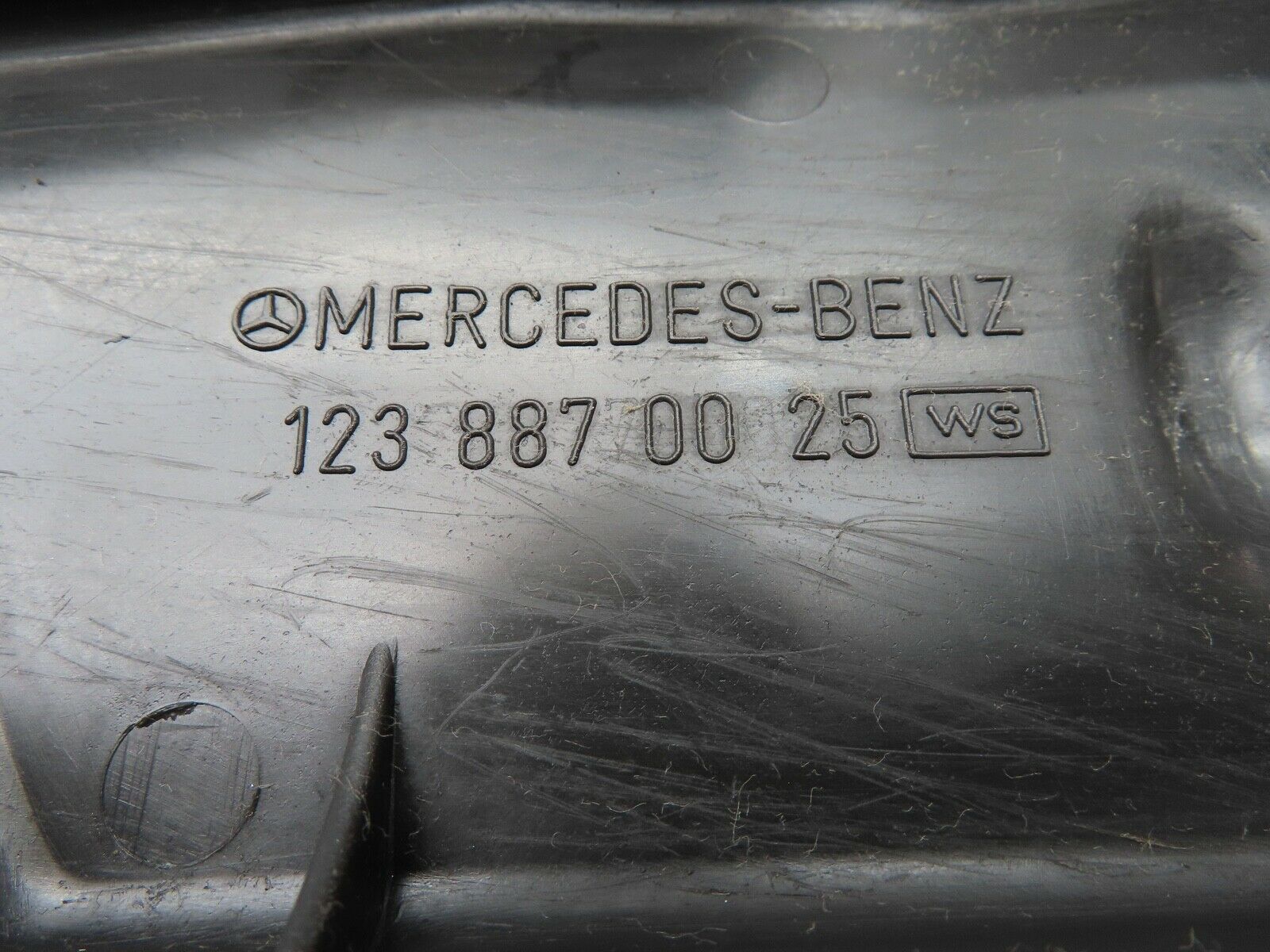 17020 Mercedes-Benz C123 280CE Coupe Bonnet Lock Catch Cover 1238870025