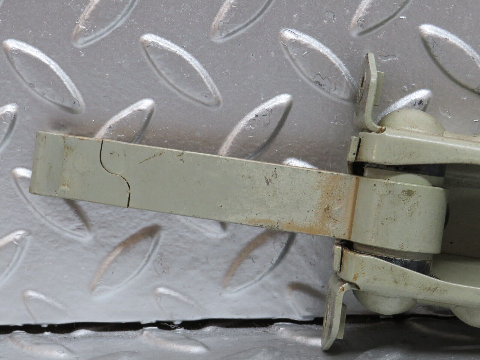 28509 Mercedes-Benz S123 240D Wagon Door Safety Check Strap