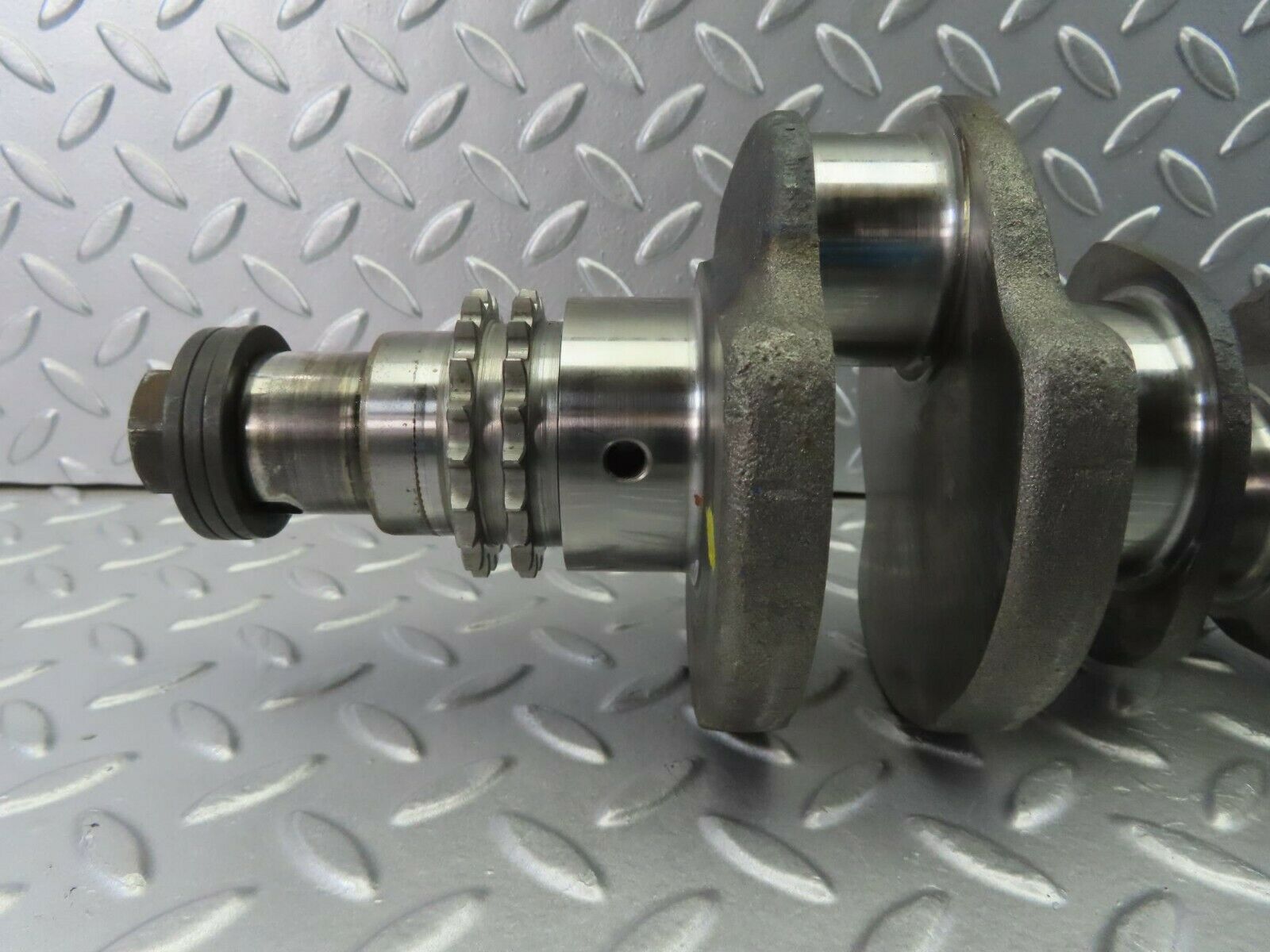 10165 Mercedes-Benz W108 Crankshaft 1140310001