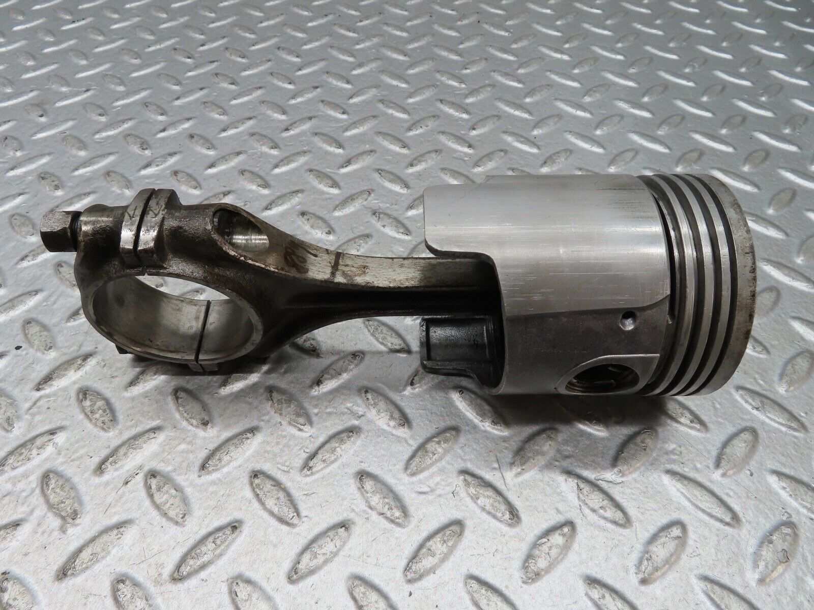 18972 Mercedes-Benz W121 190b Ponton Piston With Connecting Rod 84.97 mm