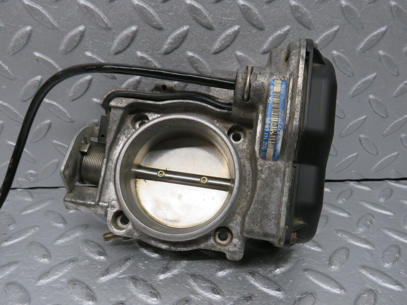 38559 Mercedes-Benz R129 280SL Coupe Throttle Body Valve VDO 0011416525