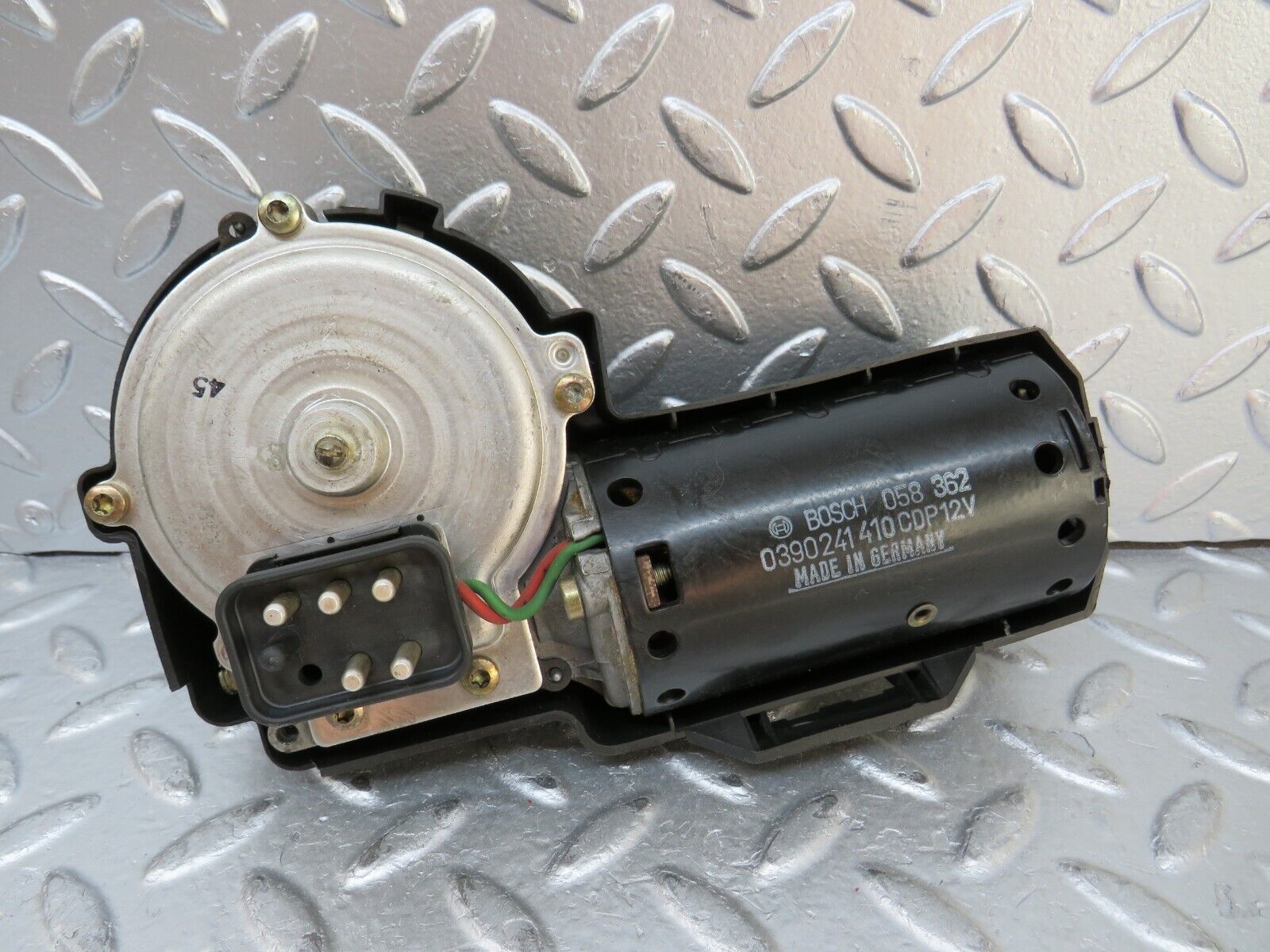 26694 Mercedes-Benz C124 220CE Coupe Wiper Motor Bosch 0390241410