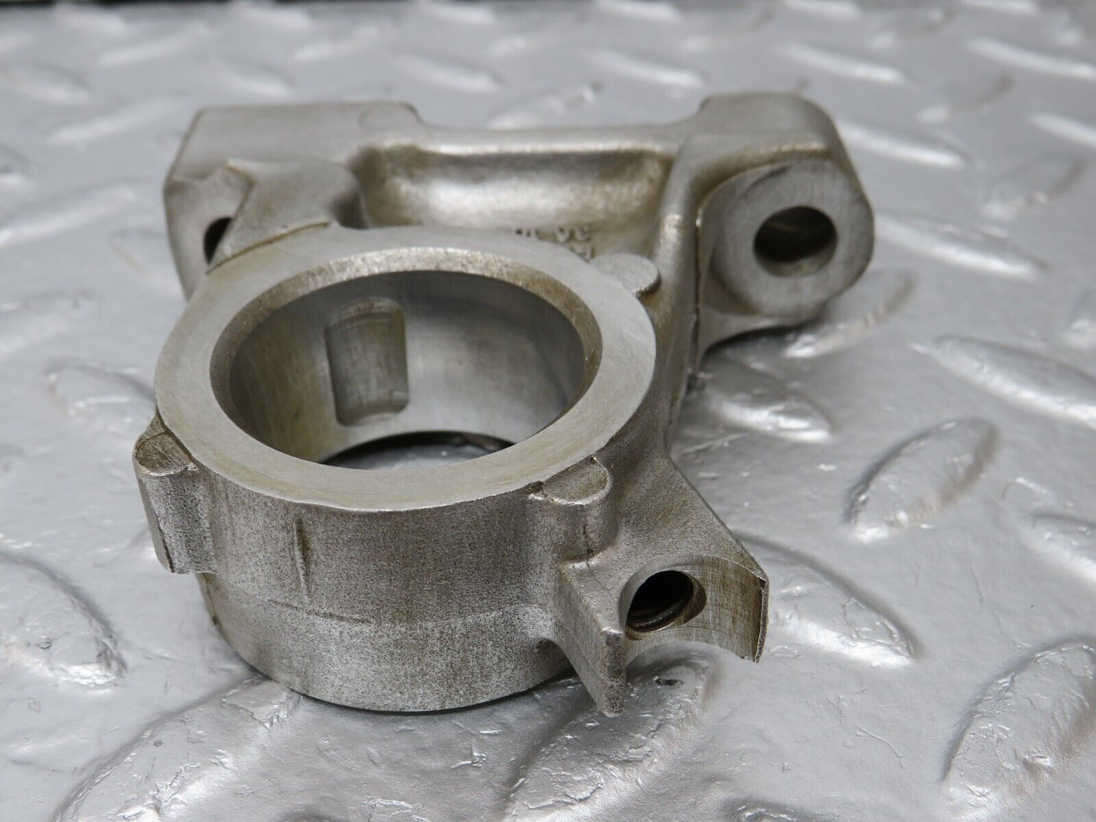 34621 Mercedes-Benz C126 380SEC Coupe Camshaft Tower Bearing 1160513610