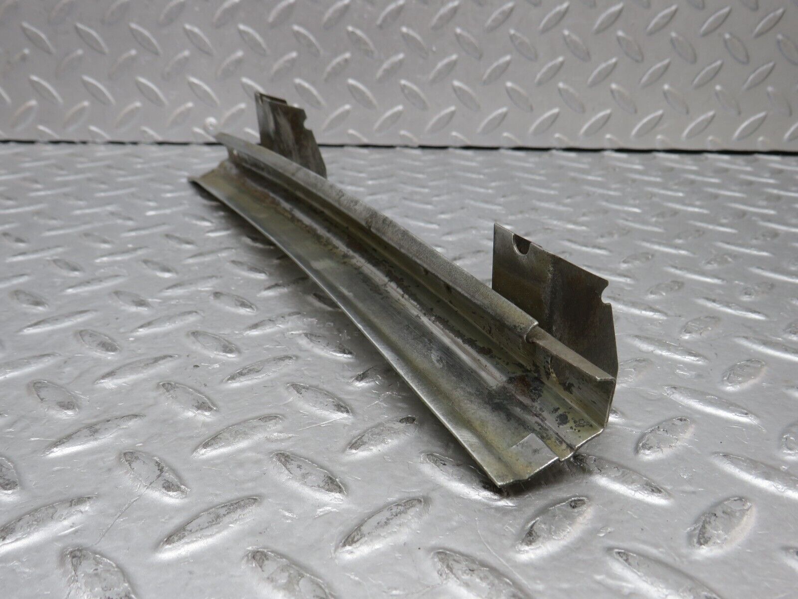 37366 Mercedes-Benz W109 300SEL Rear Right Door Window Channel