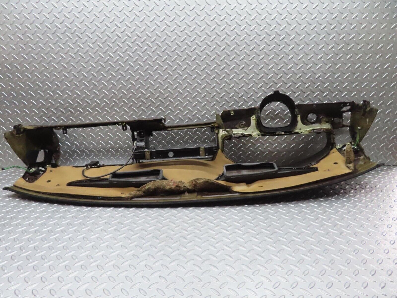 12041 Mercedes-Benz R129 300SL Coupe Dashboard Black