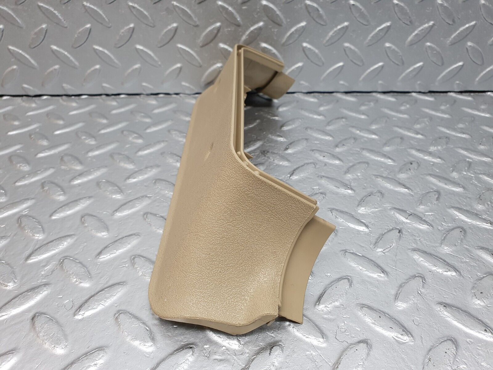 40894 Mercedes-Benz W126 300SE B Pillar Bottom Cover Left Beige 1266920122