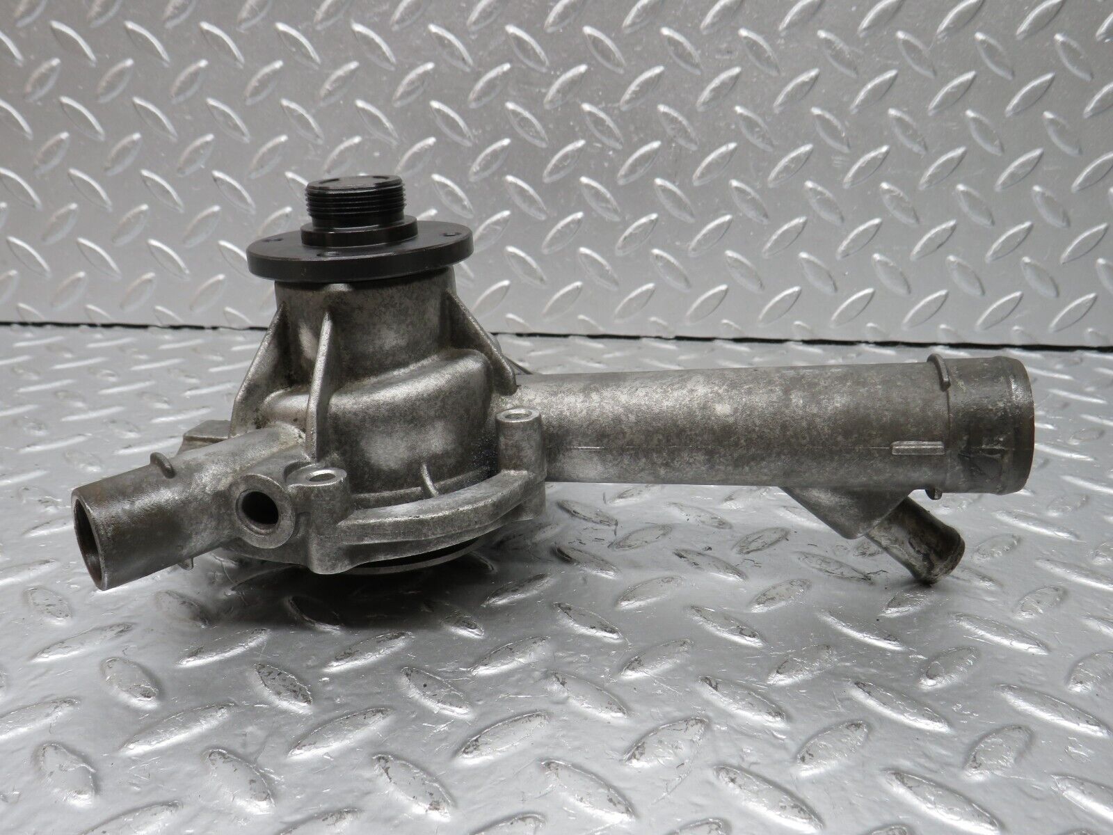 33404 Mercedes-Benz W202 C180 Water Pump