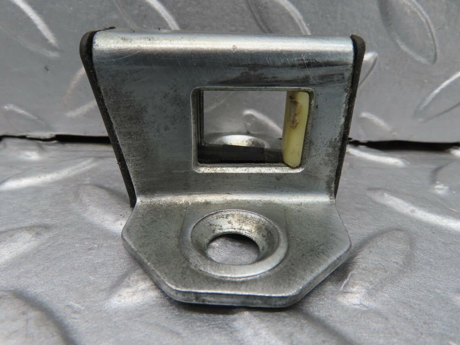 16455 Mercedes-Benz W124 260E Door Lock Latch