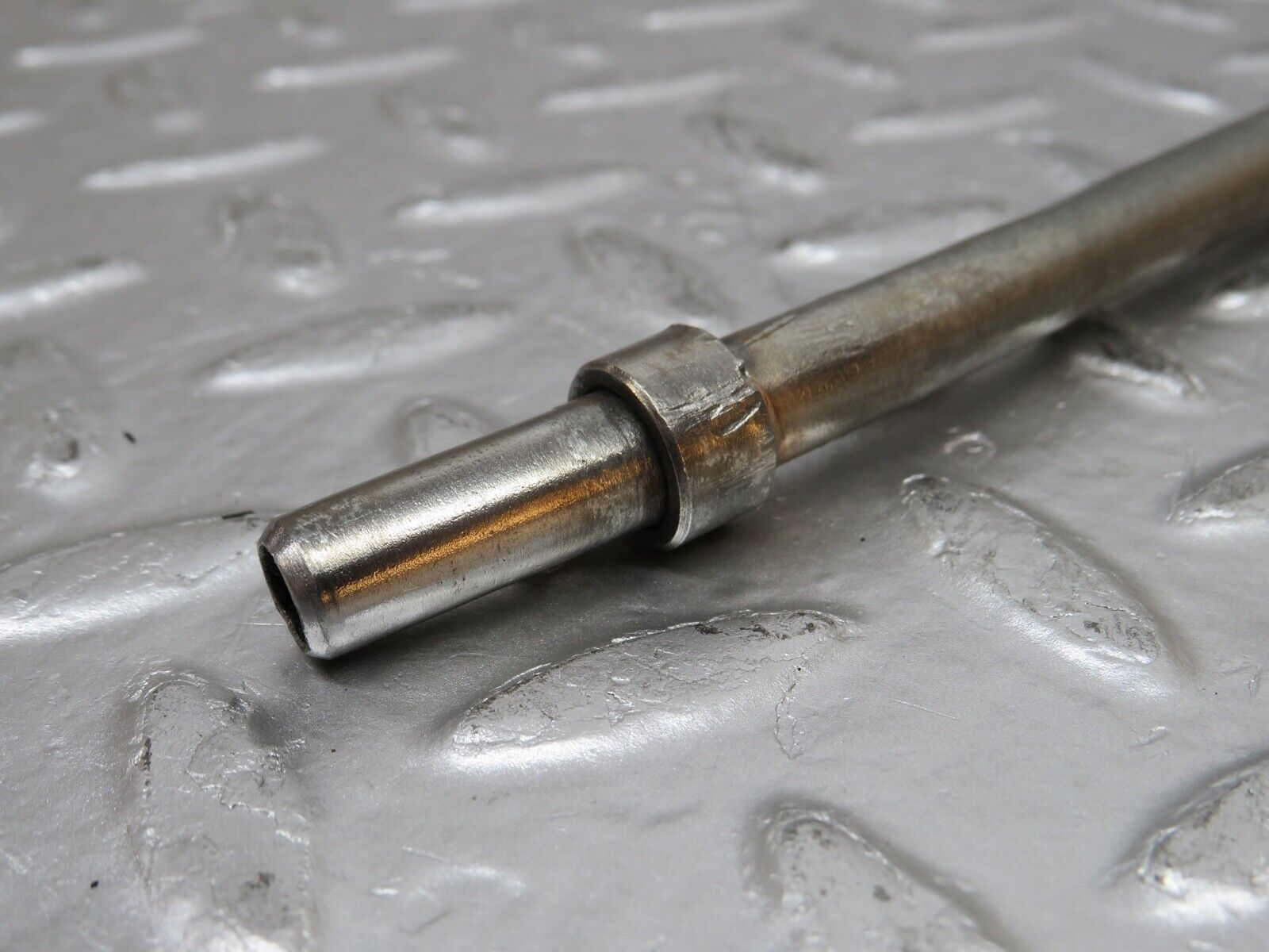 0404 Mercedes-Benz W120 180D Ponton Oil Dipstick Housing