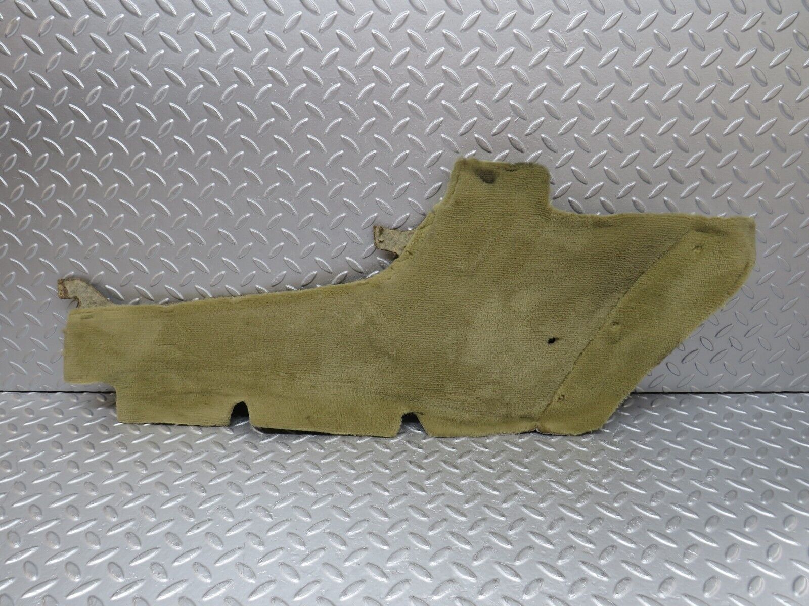 36591 Mercedes-Benz W201 190E 2.0L Centre Console Carpet Right Side Beige