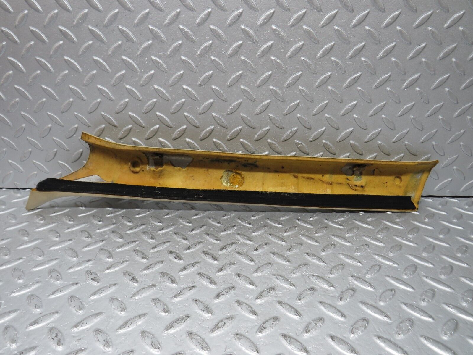 36937 Mercedes-Benz C126 420SEC Coupe A Pillar Cover Right Side Beige