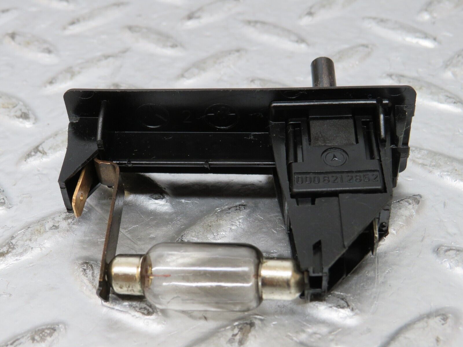 26099 Mercedes-Benz W116 450SE Trunk Light Switch 0008212852 1158202511