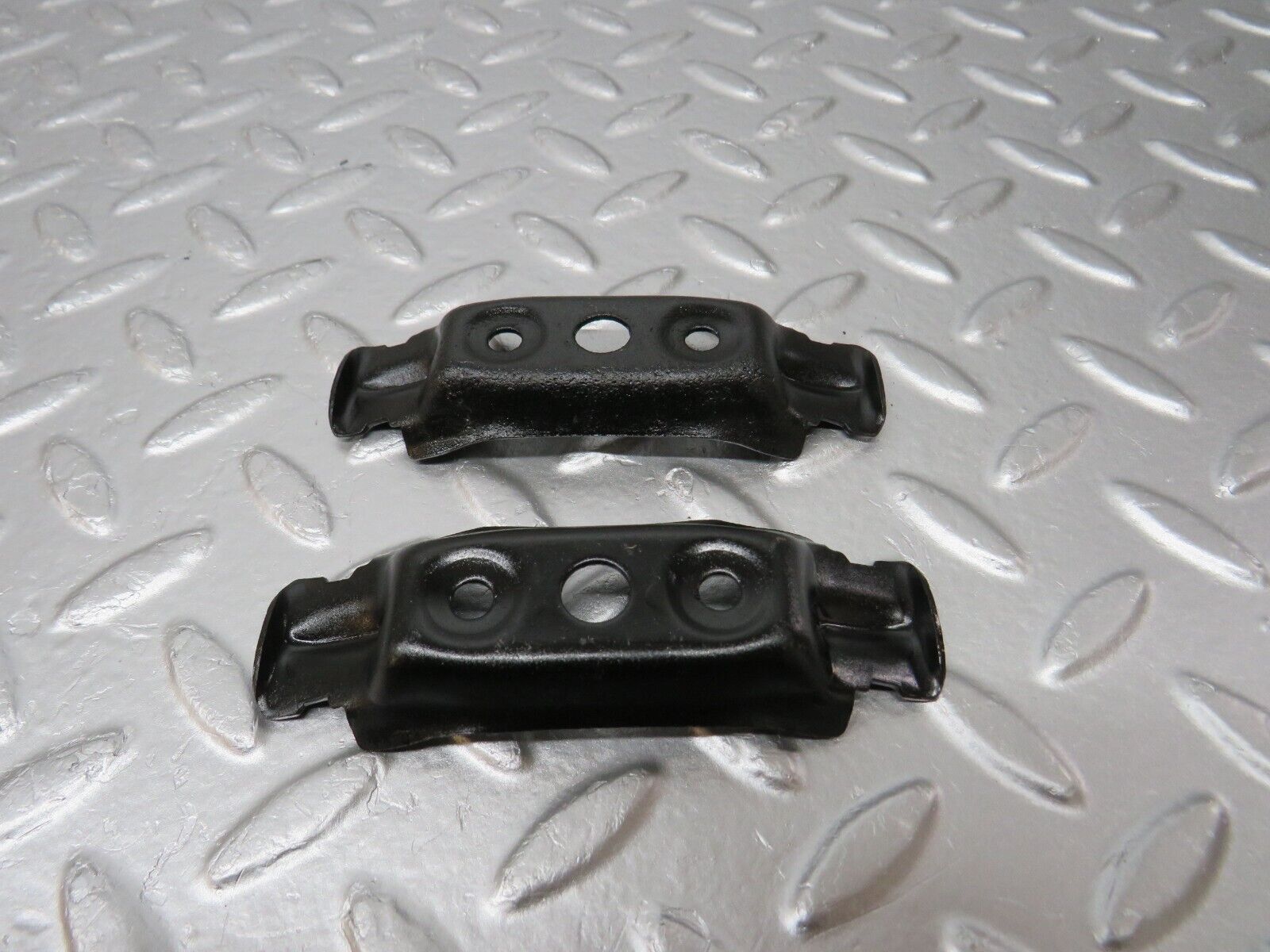 34010 Mercedes-Benz W124 260E Fuel Pump Fuel Filter Bracket Holder