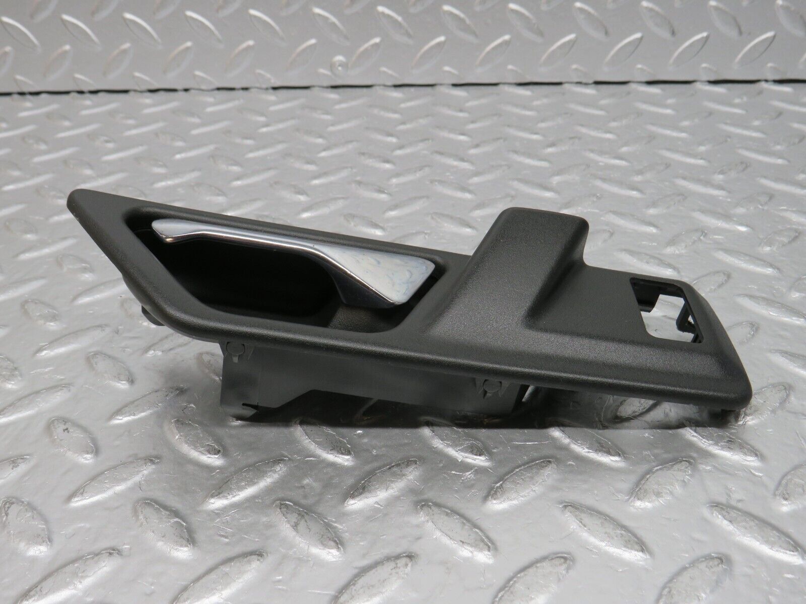 32445 Mercedes-Benz S124 300TE Rear Left Interior Door Handle 1247600161